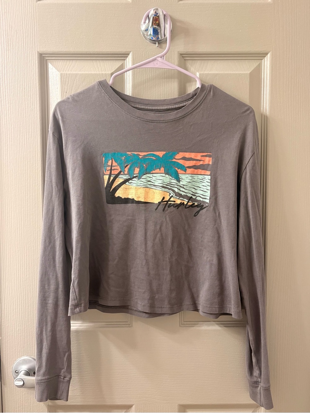 Women’s Hurley Long Sleeve Shirt - Size Small!